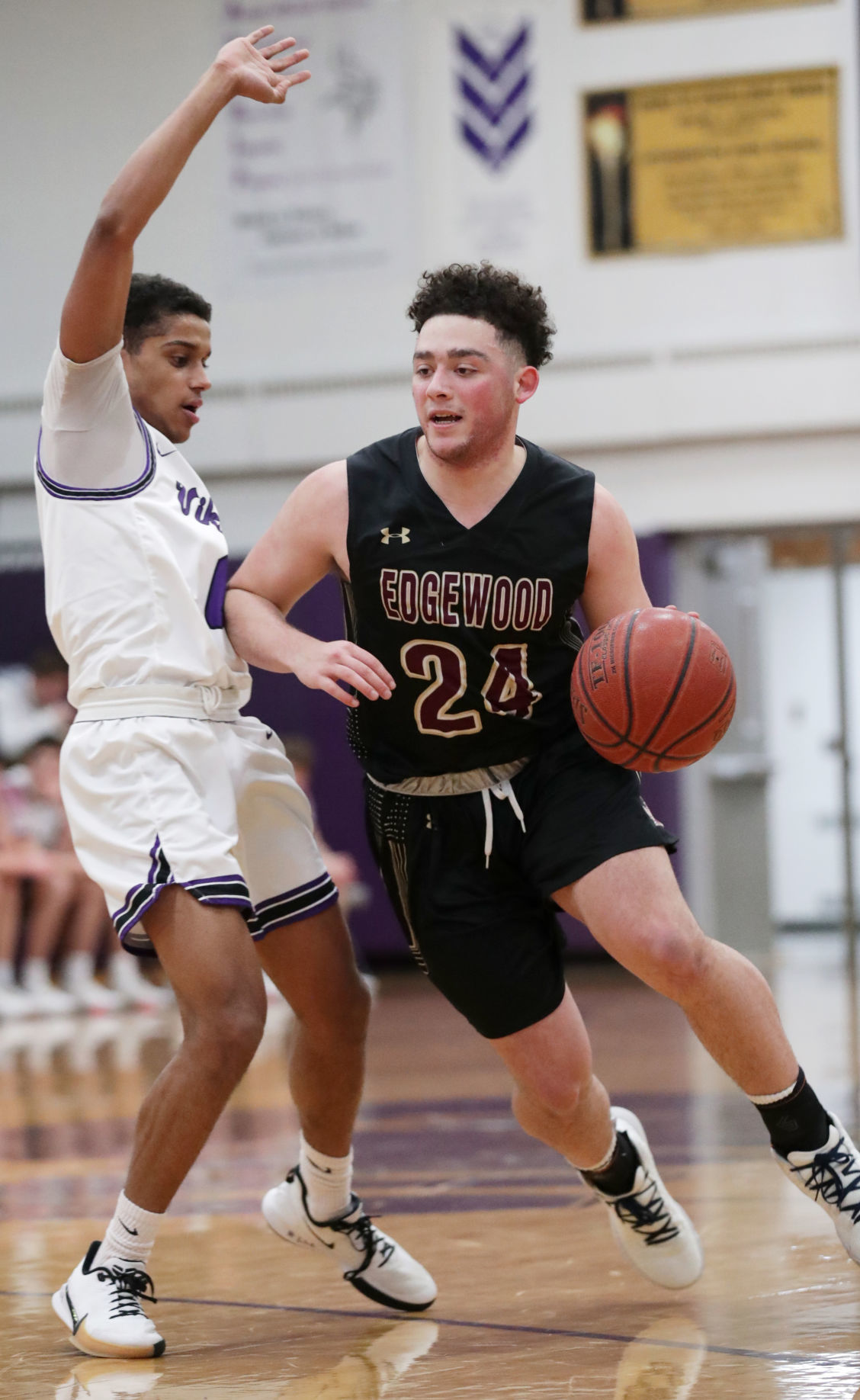Stoughton 48, Edgewood 33